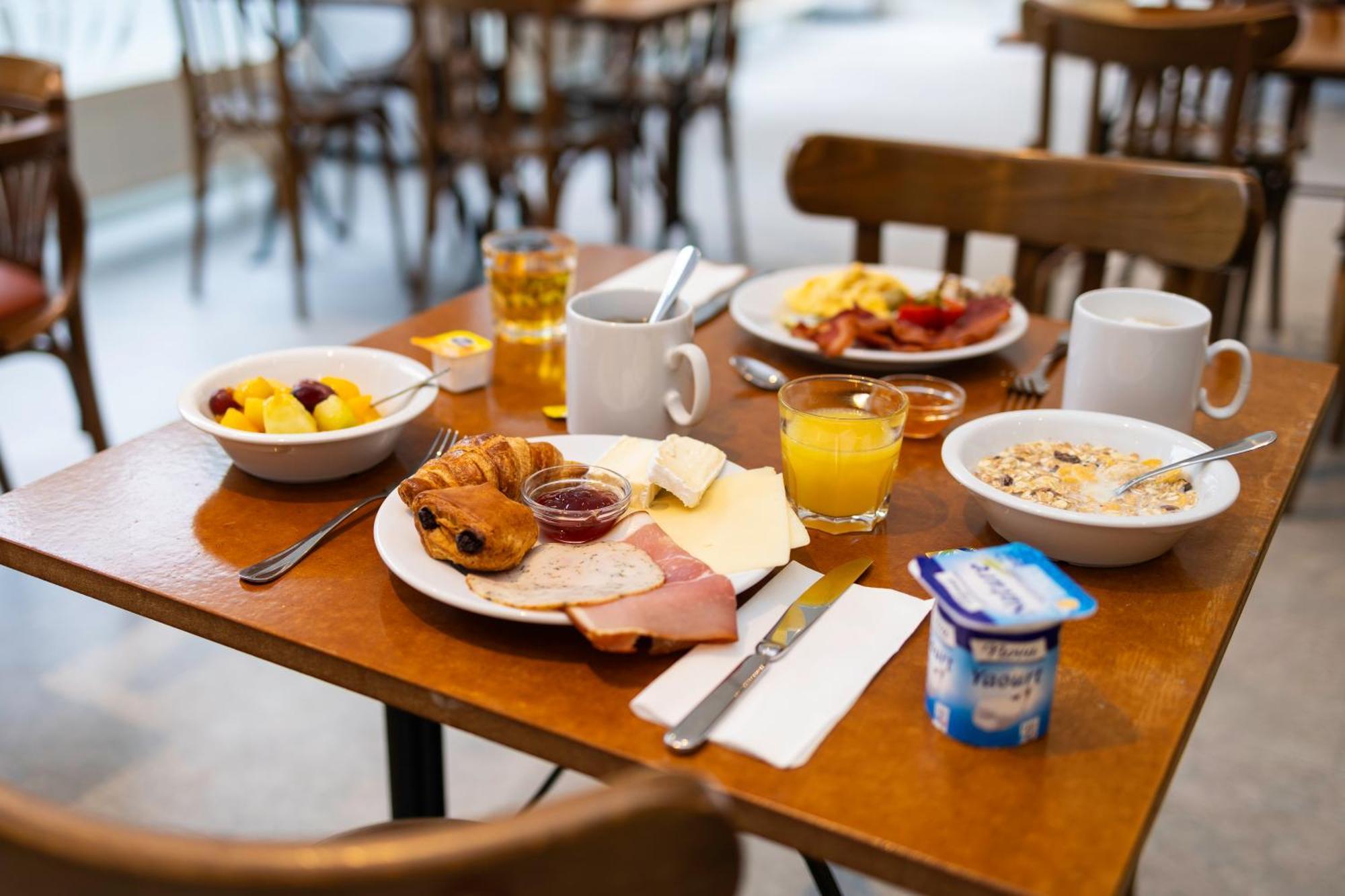 B&B Hotel Mons Gare Luaran gambar